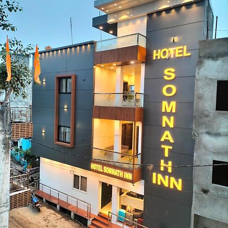 Hotel Somnath Inn 乌贾因 外观 照片